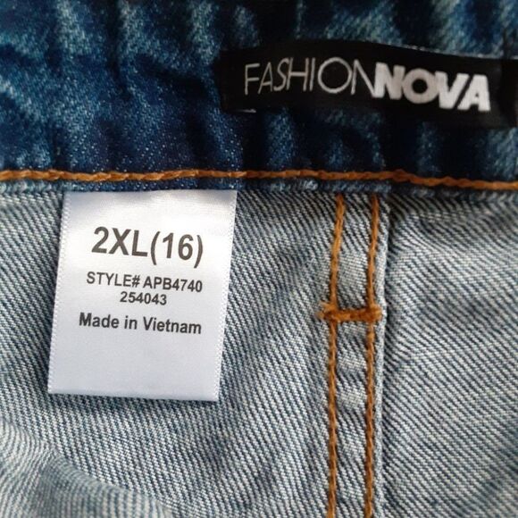 FASHION Nova 2X Boyfriend‎ Jeans Ripped Busted Knee Distressed High Rise Womens - Picture 4 of 4